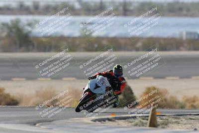 media/Nov-16-2025-Race Pace (Sun) [[8c5fa54630]]/Non Verified Riders (1st 20 Minutes)/1-Turn 14 (10am)/